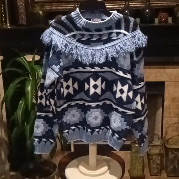 Grand KNITWEAR acrylic geometrically designed sweater w fringe trim Size Lg (14) - Picture 5 of 13